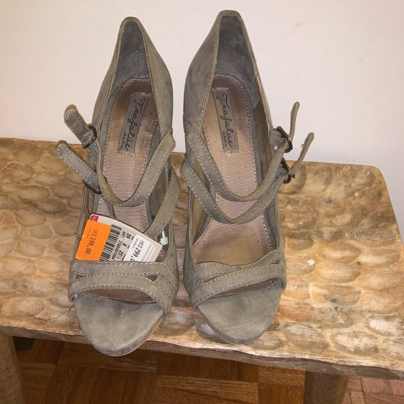 Zara Pump - Picture 2 of 2